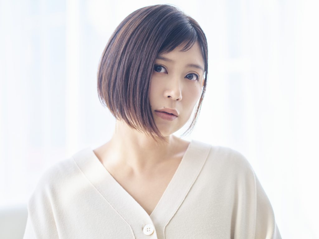 「絢香」ライブチケット先行抽選予約受付中！